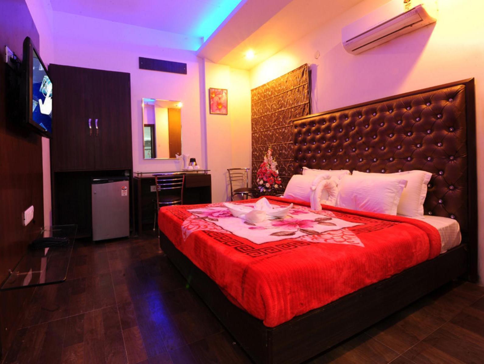 Hotel Pearl Inn & Suites Amritszár Kültér fotó